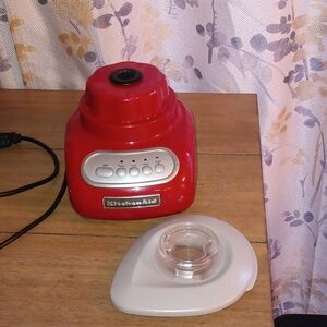 KitchenAid Vibrant Red Blender Base with Lid